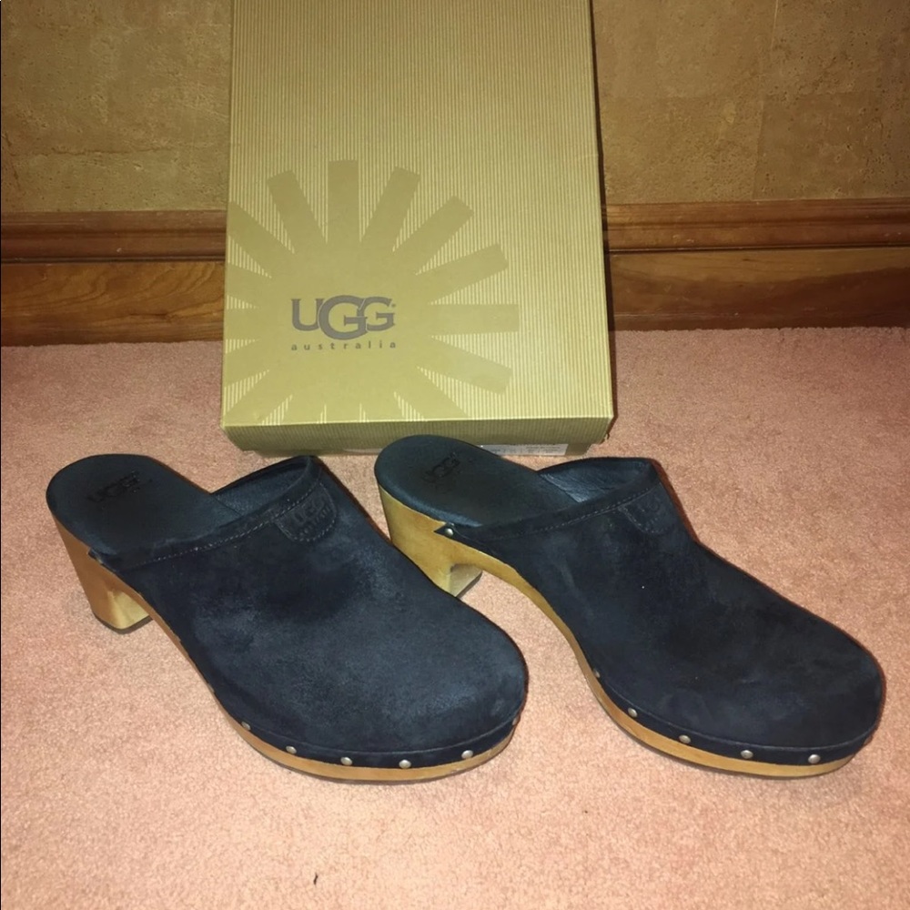 UGG Abbie Black Clogs